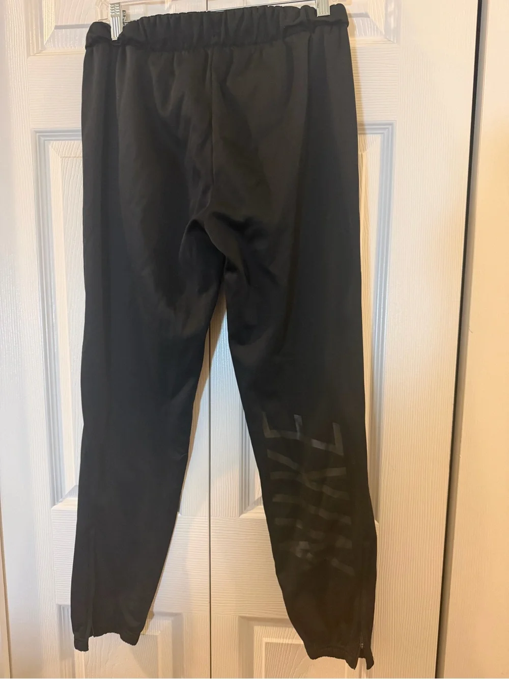Nike Men's Black Athletic Joggers with Drawstring